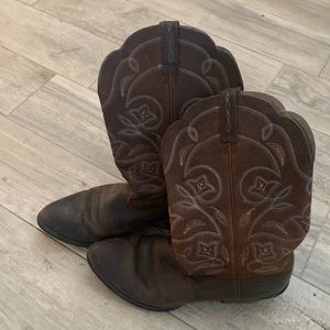 Ariat Womens Cowboy Boots size 10